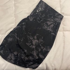 KK FIT x Gymshark Camo Shorts